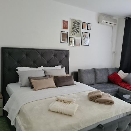 Apartman Rosemary Sveti Stefan Ngoại thất bức ảnh